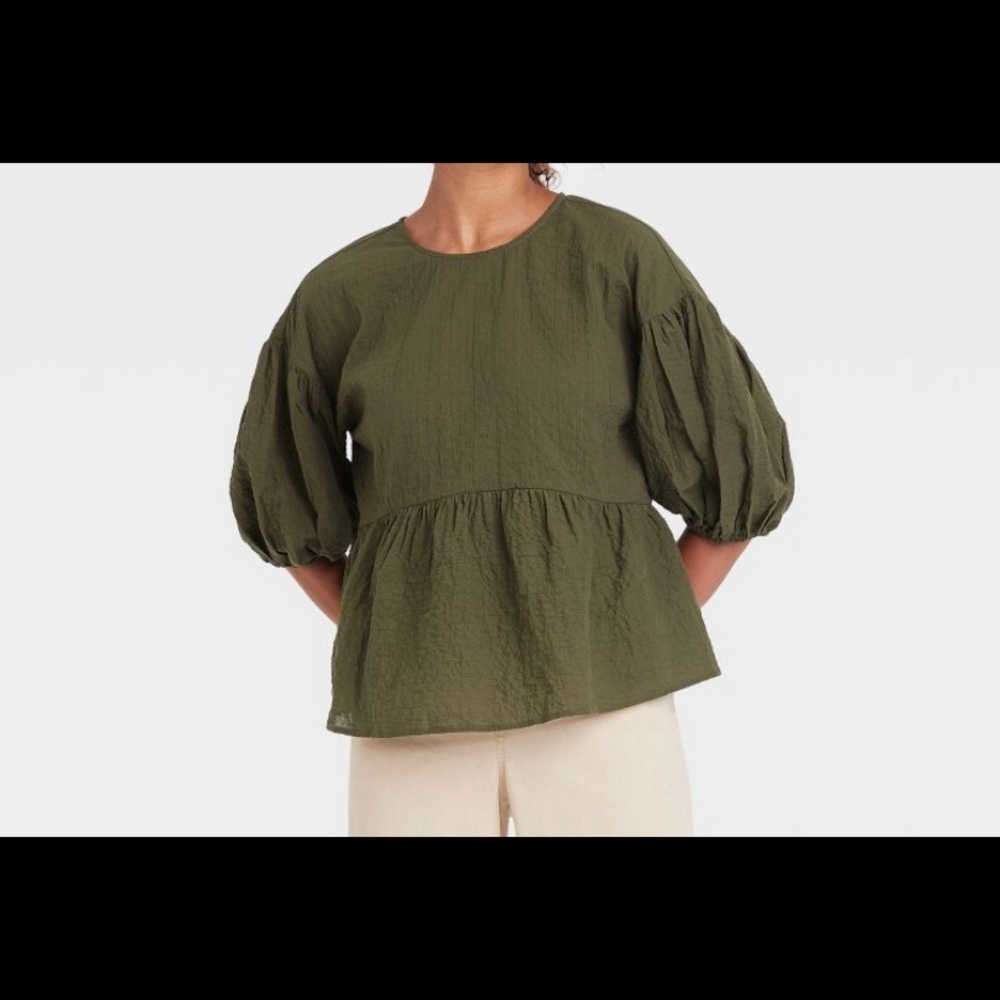 Size L olive green top, NWOT